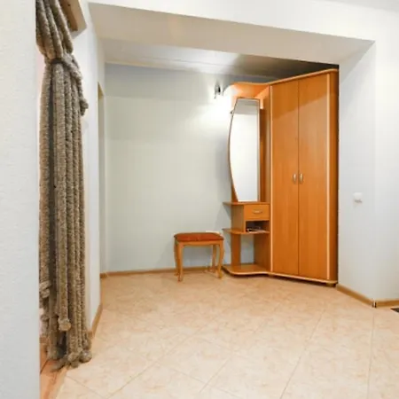 Rakovskaya On Nemiga Happyhome Apartament